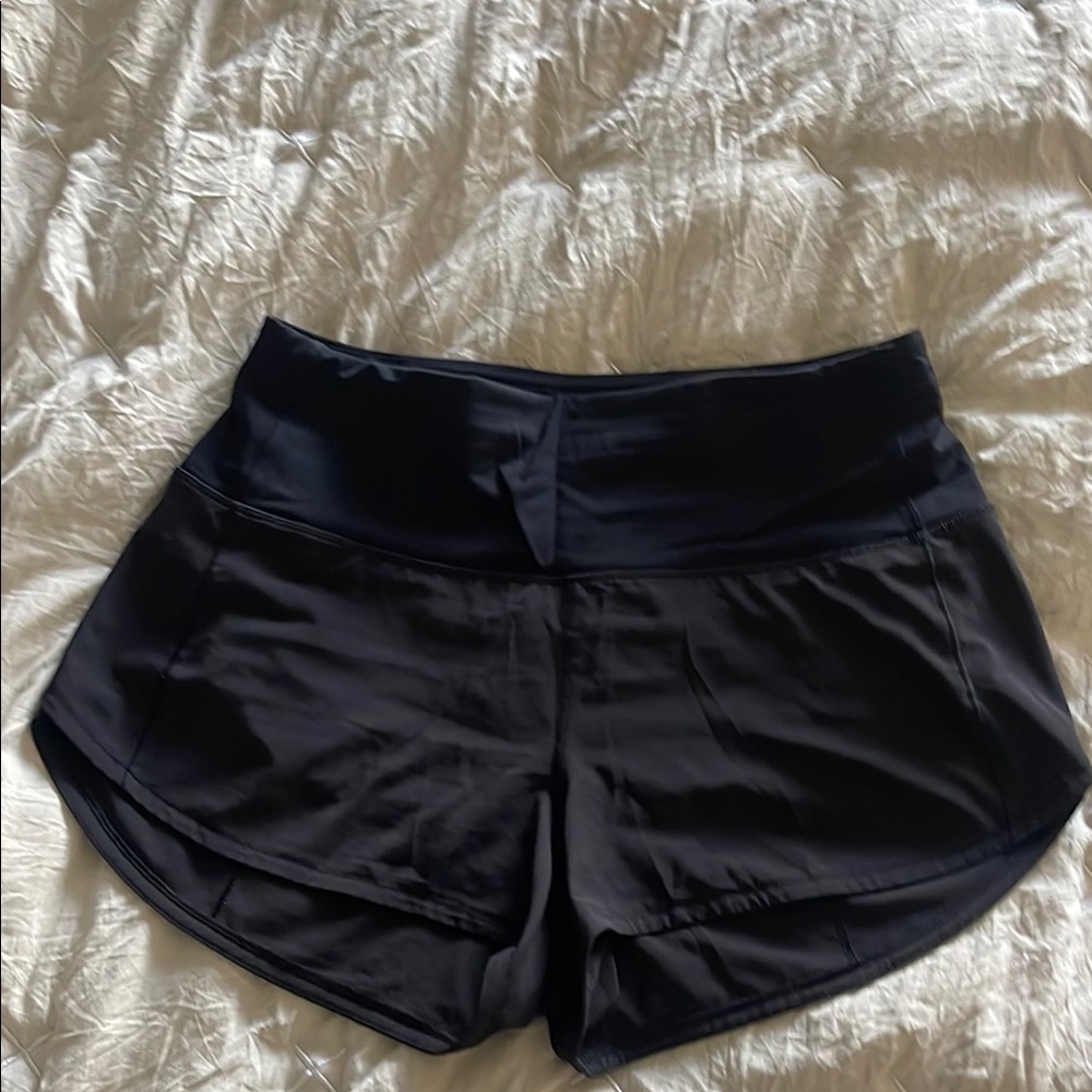 Lululemon Speed up size 6